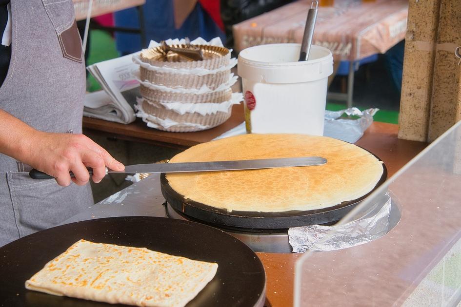 Tweehonderd mensen willen graag pannenkoeken bakken op Terschelling 