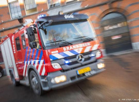 Hotel aan Buitenhof in Den Haag ontruimd vanwege brand in gebouw ernaast