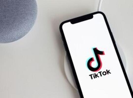 Frietzaak gaat viral door TikTok: wat nu?